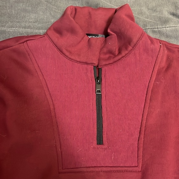 Mirol Quarter-Zip Sweater - Picture 3 of 5